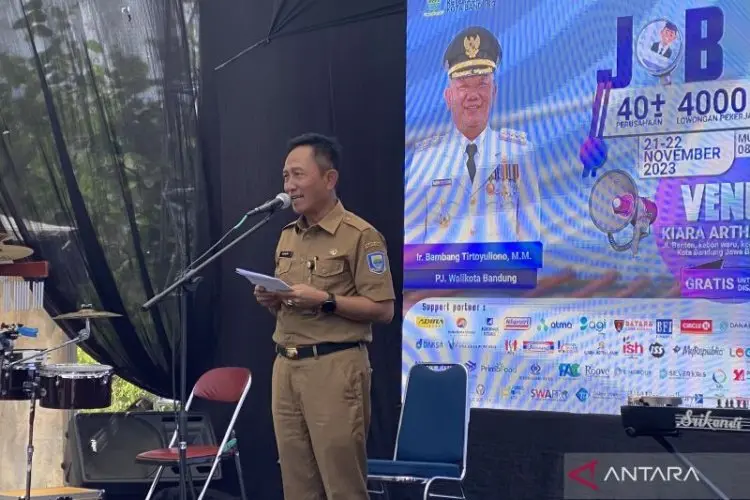 Pemkot Bandung Rekomendasikan Kenaikan UMK Sebesar 17 Persen