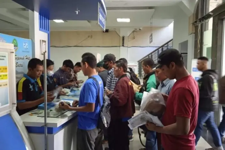 Biar Bisa Isi BBM di SPBU, Jangan Nunggak Pajak Kendaraan.   
