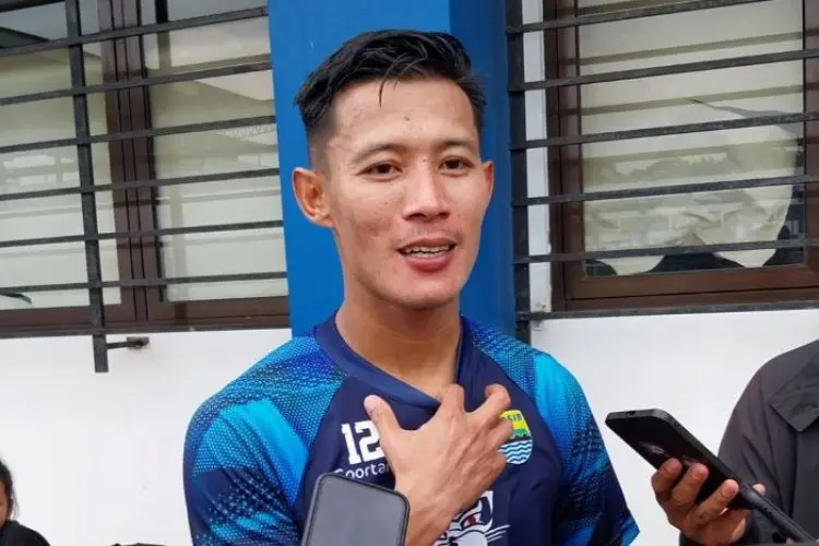 Henhen Herdiana Tampil Apik Lawan Madura United, Bojan Hodak: Ini Pertandingan Terbaiknya Tahun Ini