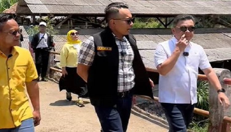 Ahmad Hidayat Tinjau Peternakan Sapi Perah di Kabupaten Bandung