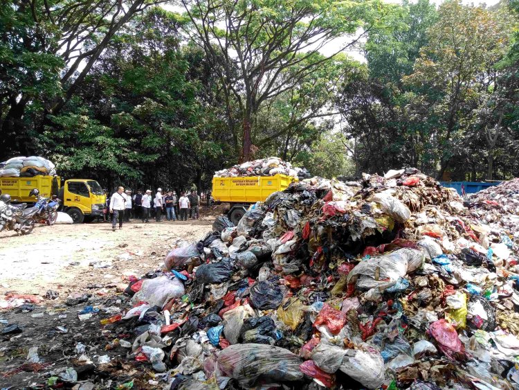DLH Kota Bandung Beberkan Alasan Masa Darurat Sampah Diperpanjang