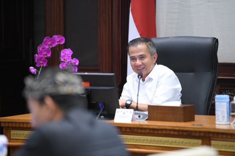 Bey Machmudin Dorong Dewan Pengupahan Segera Rumuskan UMP Jabar 2024