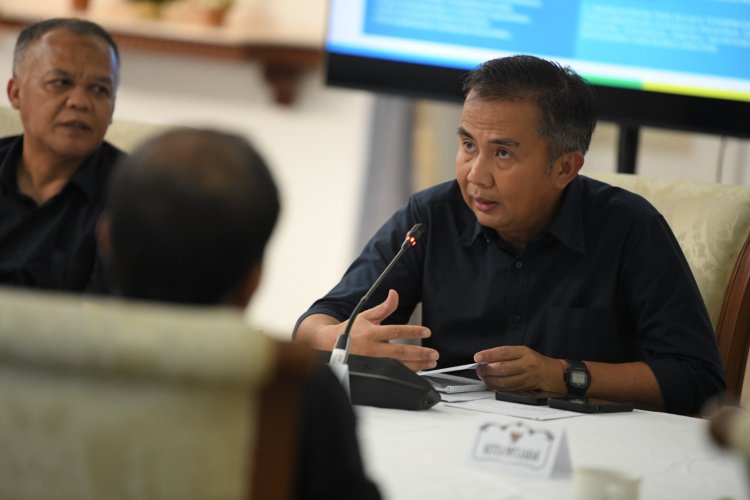 Soal Penetapan UMK 2024 di Jawa Barat, Bey Machmudin : Dicari Solusi Terbaik