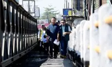 Tinjau Jembatan Citarum Lama di Dayeuhkolot, Bey Machmudin: Perbaikan Segera Diupayakan