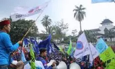 Besok Kembali Gelar Unjuk Rasa, Buruh Minta Bey Machmudin Revisi Penetapan UMK 2024