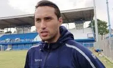 Jatah Libur di Persib, Ezra Walian Pilih Menetap di Bali