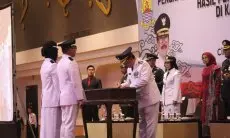 100 Kuwu Hasil Pilwu Serentak Dilantik, Ini Pesan Bupati Imron
