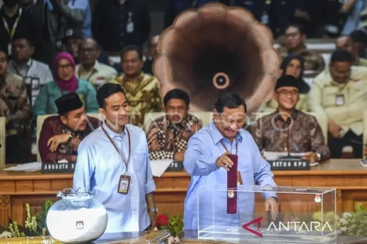 Survei Terbaru Sebut Prabowo-Gibran Menang Satu Putaran