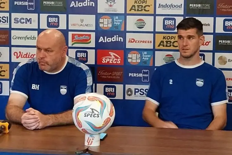 Nick Kuipers Pastikan Persib Bandung Serius Hadapi PSM Makassar