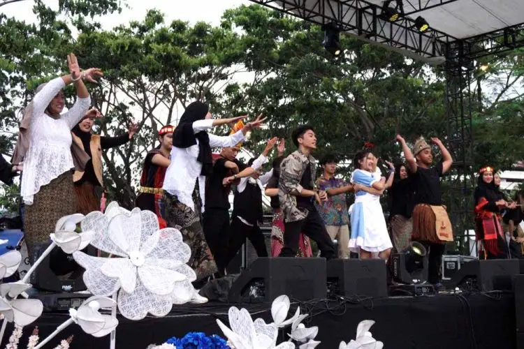 Kemeriahan Ganesha Fair SBM ITB, Belajar Bisnis Bernuansa Entertainment