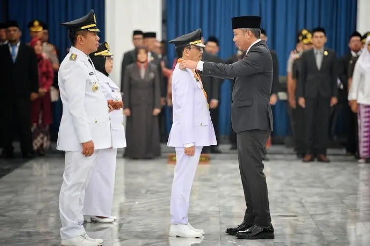 Bey Machmudin Lantik 3 Kepala Daerah