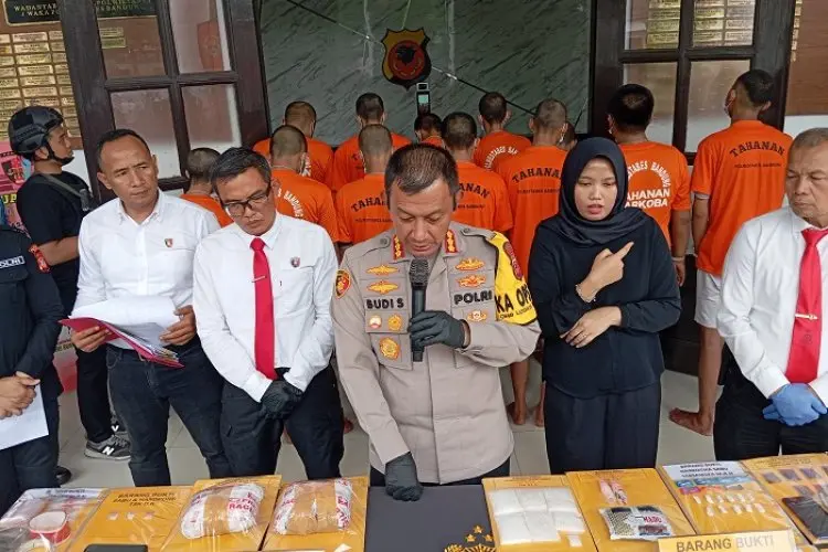 13 Pengedar Narkoba Diamankan Polrestabes Bandung
