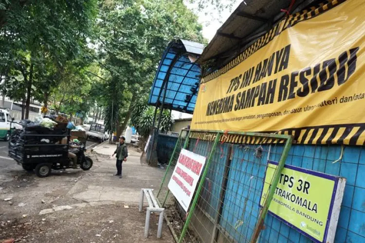 FOTO: Larangan Membuang Sampah Organik