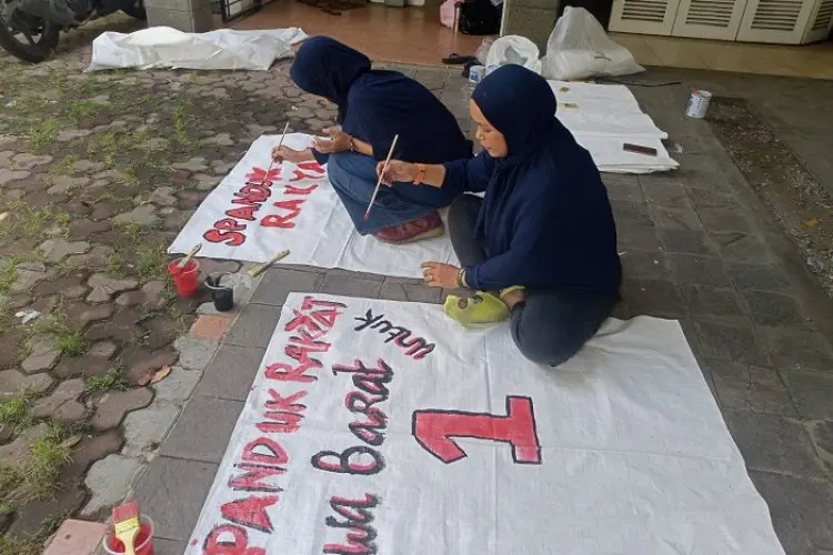 Konsolidasi Laskar Santri Siap Menangkan Pasangan AMIN