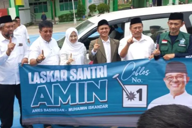 Konsolidasi Laskar Santri AMIN Jabar dan Penyerahan 100 Unit Mobil Operasional Kampanye