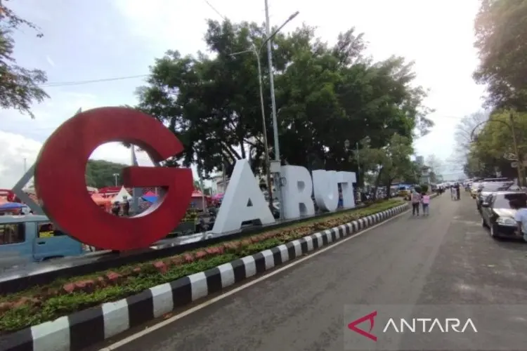 Pemkab Garut Kaji Ulang Kawasan Parkir Demi Naikkan PAD