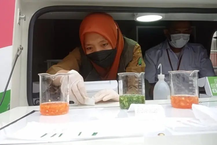 Duh, Disperindag Jabar Temukan Formalin Teri Medan dan Mie