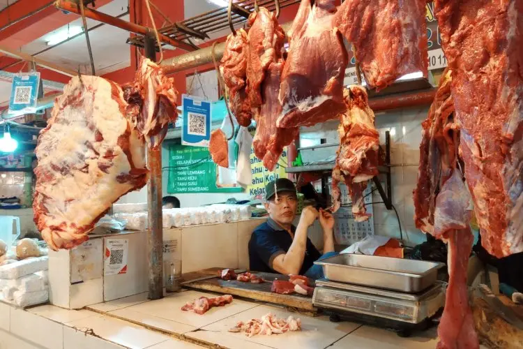 Pedagang di Pasar Tradisional Atas Cimahi Prediksi Bakal Ada Kenaikan Harga Daging