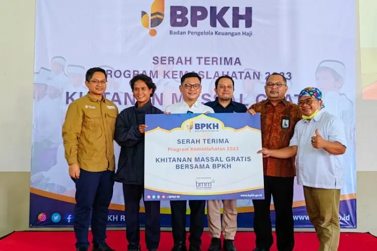Ratusan Warga Di Bandung Dan Bandung Barat Dapat Beasiswa S1