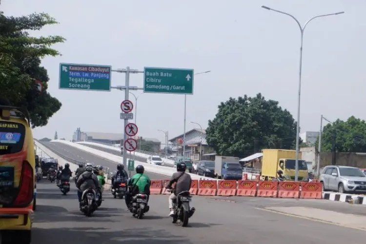 Bey Machmudin Tegaskan Hanya Flyover Kota Bandung yang Ditutup Sementara di Malam Tahun Baru