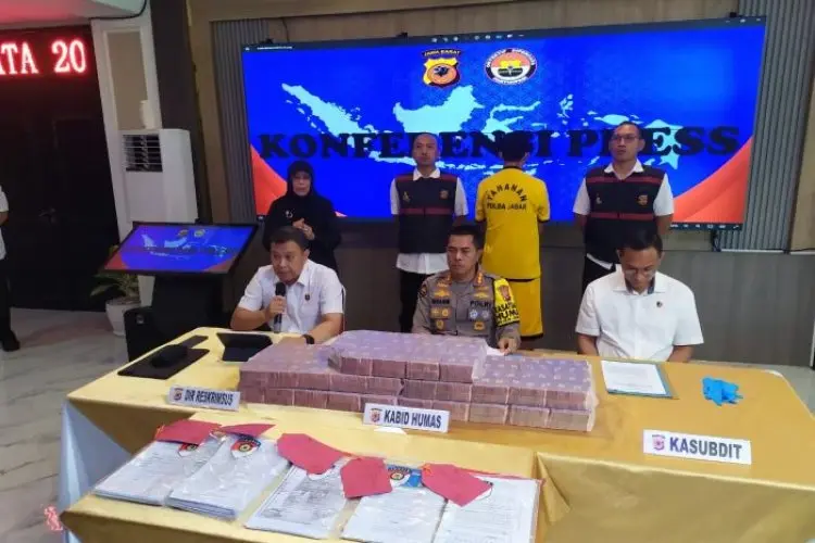 Eks Nakes di Sukabum Tilap Uang Insentif dan Santunan Kematian Covid-19 Hingga Rp5,4 Miliar