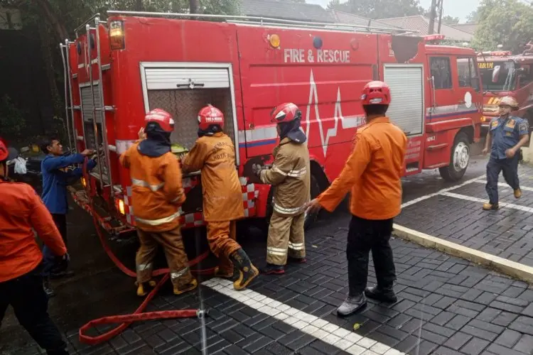 Kantor BKPSDM Terbakar, Bima : Dari Laporan Diduga Karena Sambaran Petir