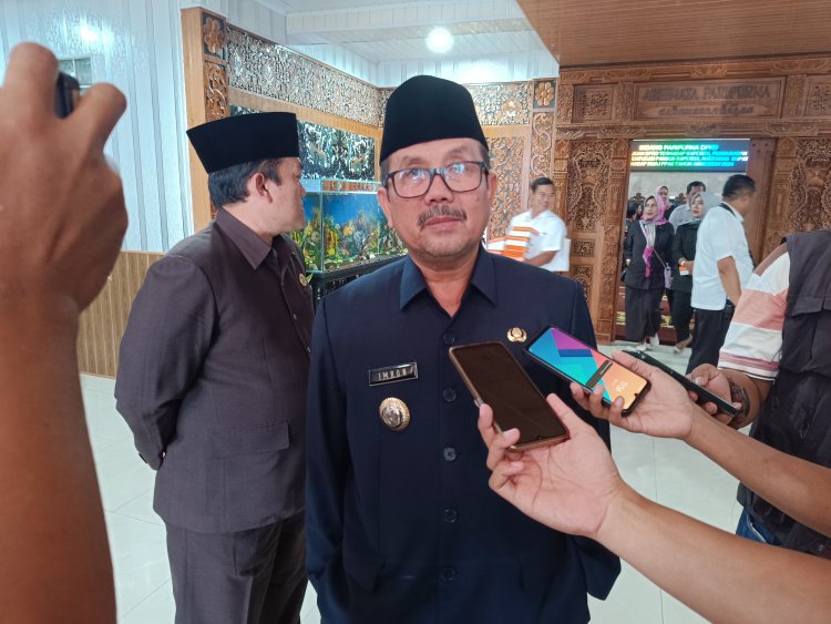 Bupati Cirebon Akui Kinerja DPUTR Kurang Maksimal