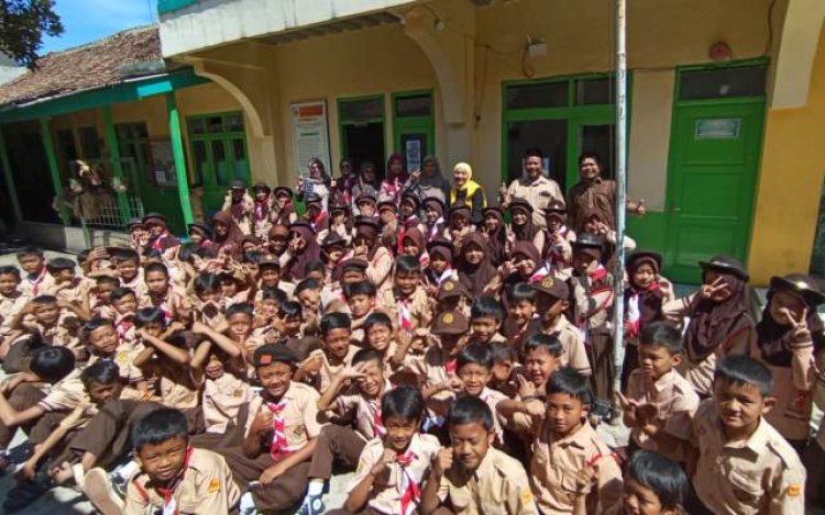 IIPG Jabar Datangi Langsung Madrasah yang Dapat Bantuan Pemerintah