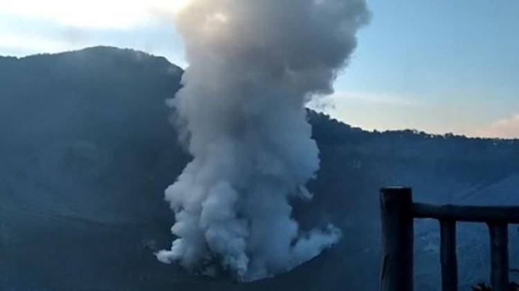 PVMBG Pastikan Informasi Erupsi Gunung Tangkuban Parahu Hoaks