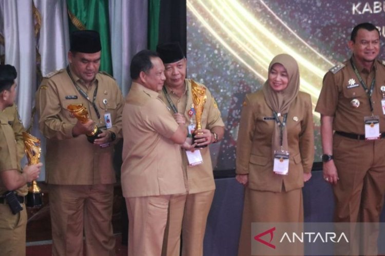 Pemkab Bogor Kembali Terima Penghargaan Innovative Government Award