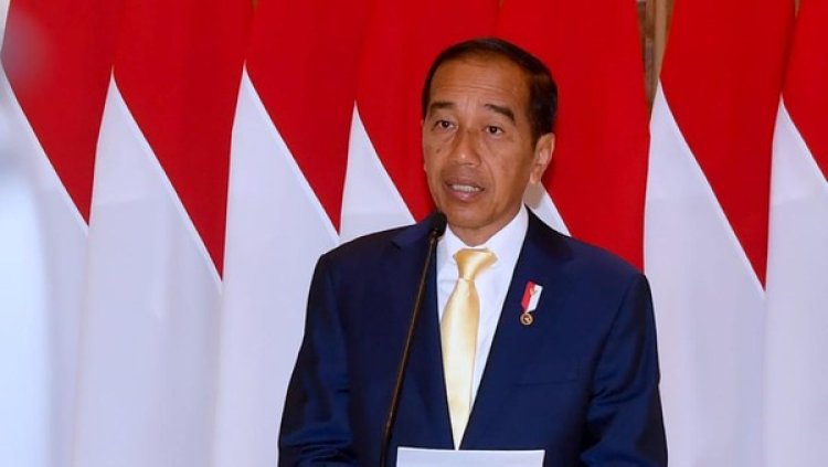 Pakai Dasi Kuning, Repnas: Jokowi Milik Semua Rakyat Indonesia, Bukan Cuma PDIP