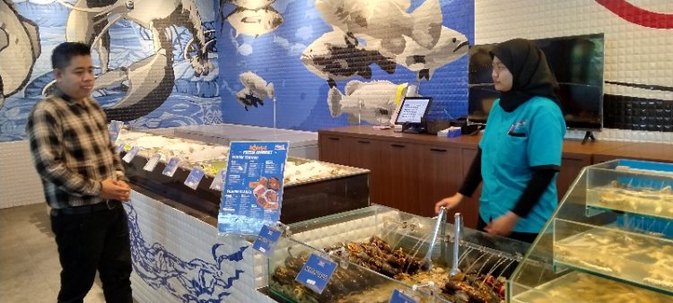 Menikmati Hidangan Laut dengan bumbu Rempah-rempah Asli Nusantara di Kurnia Seafood