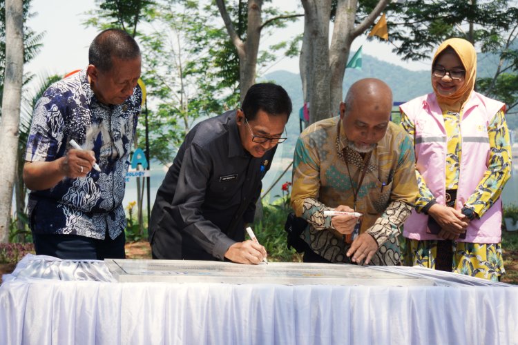 FOTO: Kolaborasi Program CSR SBM ITB dan PLN Nusantara Power UP Cirata