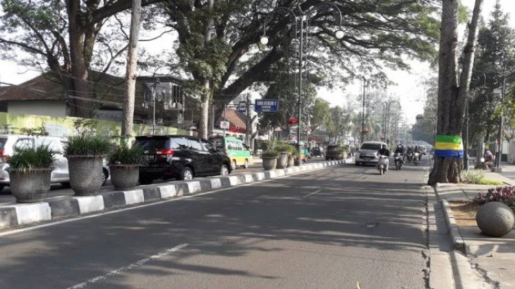 Hari Terakhir Libur Natal Di Bandung, Jalanan Lenggang