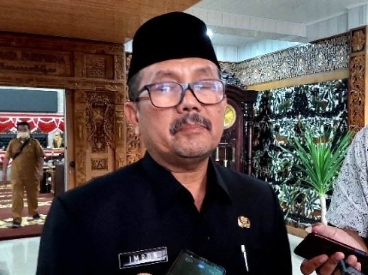 Bupati Cirebon Serius Ungkap Dugaan Biaya Pembuatan Dokumen Kontrak DPUTR