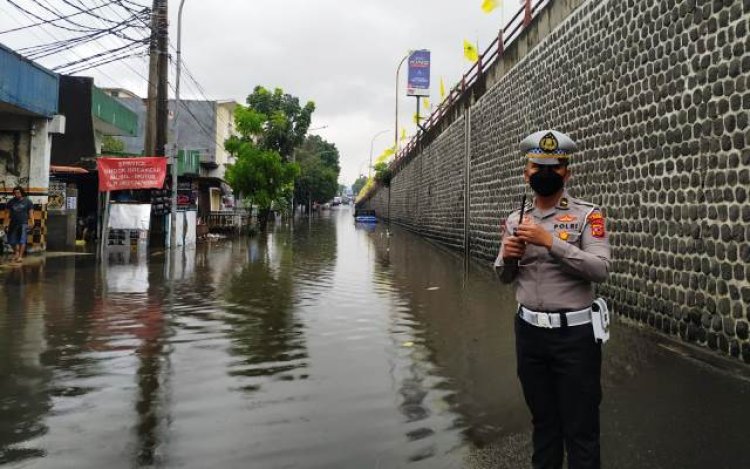 Urai Persoalan Banjir di Sejumlah Wilayah, BPBD Kota Cimahi Lakukan Upaya ini Sebagai Solusinya 