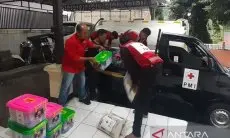 PMI Cianjur Distribusikan Bantuan untuk Korban Gempa Sumedang
