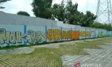 Pemkab Cirebon Fasilitasi Anak Muda Ciptakan Mural Positif