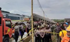 Menko PMK Muhadjir Effendy Tinjauan Langsung Lokasi Kecelakaan KA di Cicalengka