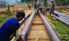 Pemerintah Kabupaten Subang, PDAM Tirta Rangga dan Pabrik AQUA Subang Alirkan Air Bersih Ke Masyarakat Korban Longsor  