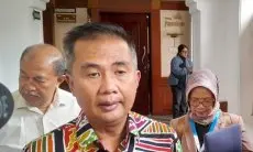 Bey Machmudin Imbau Kabupaten/Kota Segera Distribusikan Bantuan Pangan Beras