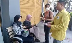 Aliansi Aktivis Jabar Bagikan Brosur Ajakan Pemilu Damai