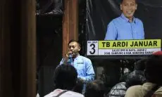 Iis Rosita Dewi Alihkan Dukungan ke Tb Ardi Januar