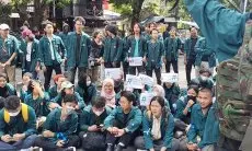 Ratusan Mahasiswa ITB Lakukan Demo, Kecam Pembayaran Kuliah Lewat Pinjol