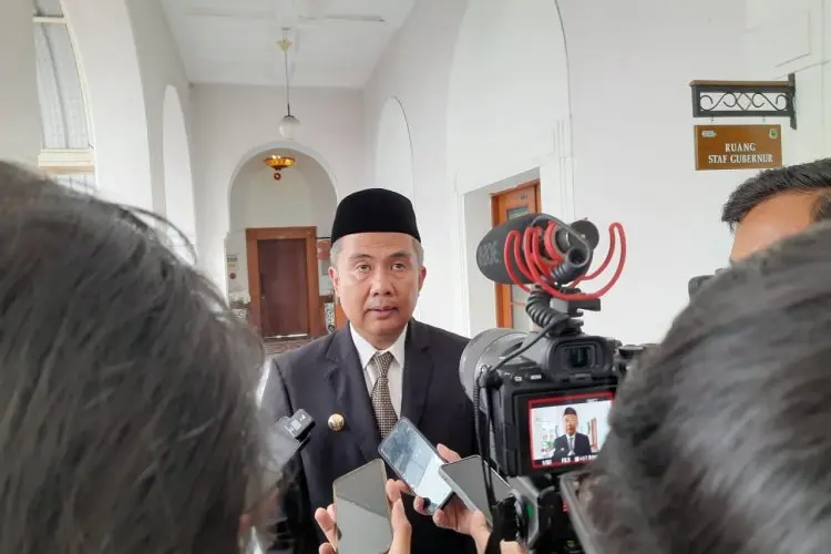 Bey Machmudin Minta Masyarakat Jangan Ragu Lapor ke BPSK, Jika...