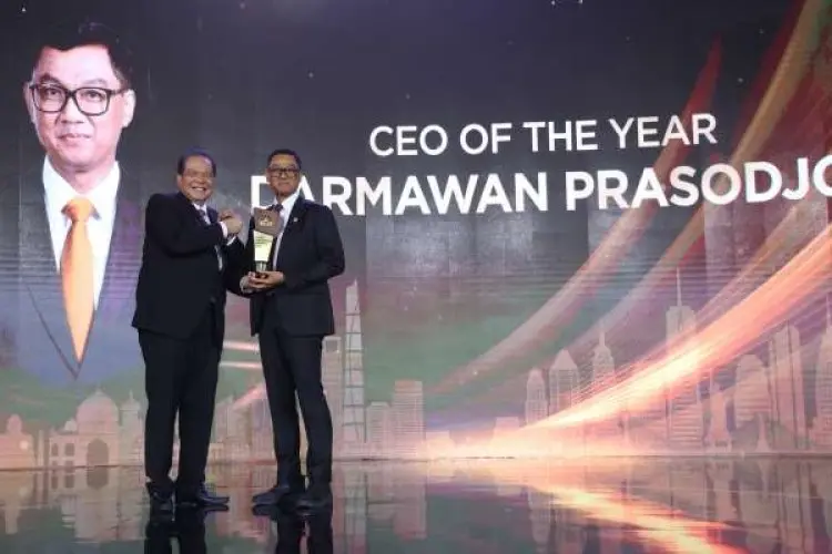 Dirut PLN Darmawan Prasodjo Kembali Dinobatkan jadi CEO of The Year