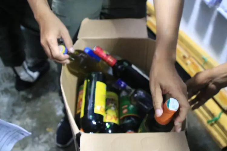 Satpol PP Kota Bandung Amankan Ratusan Minuman Beralkohol Ilegal 