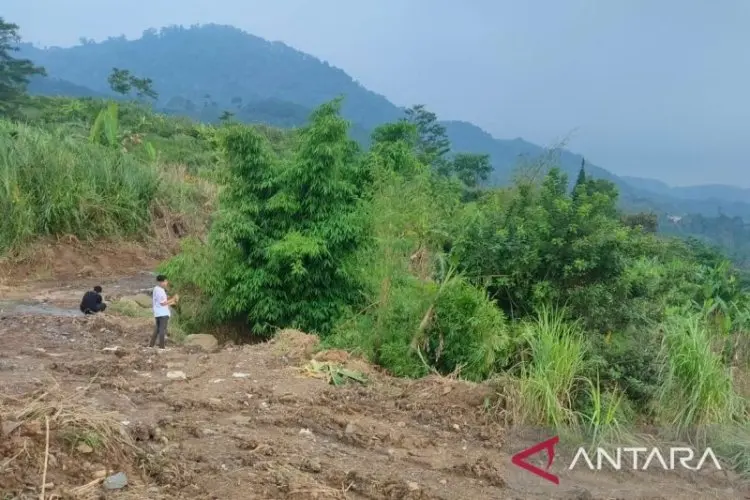 Pemkab Cianjur Alokasikan Dana Rp6 Miliar Bangun Jalan Menuju TPSA