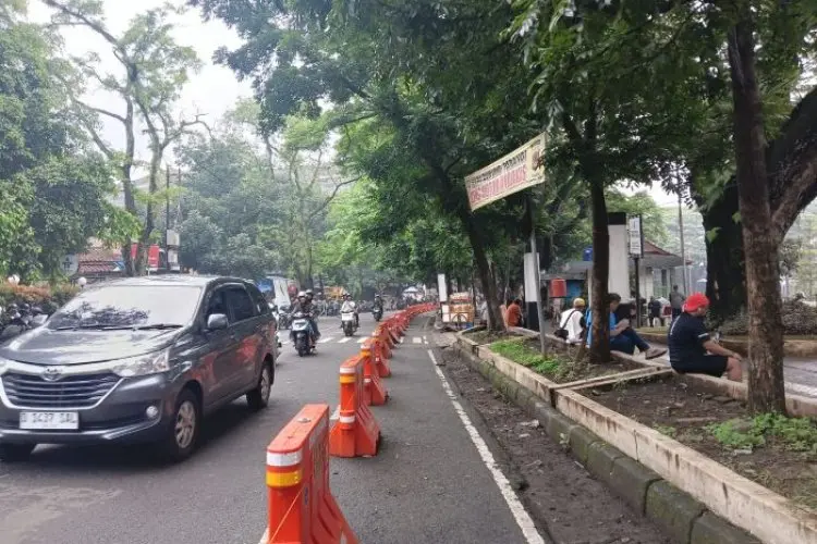Puluhan PKL Saparua Segera Direlokasi