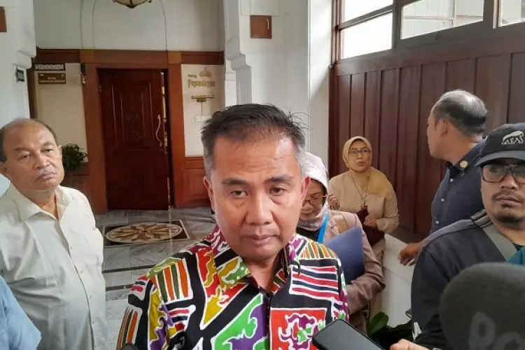 Bey Machmudin Tegaskan Jabar Bukan Pemasok Daging Anjing